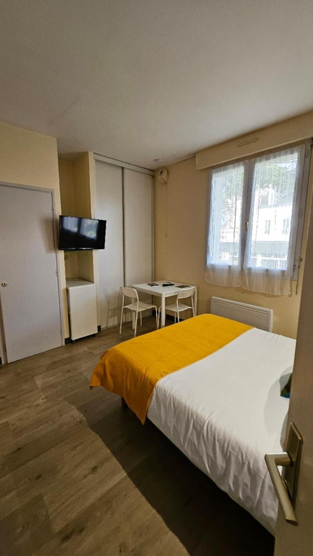 L'Annexe Residence Hoteliere Classee Pontivy Ngoại thất bức ảnh